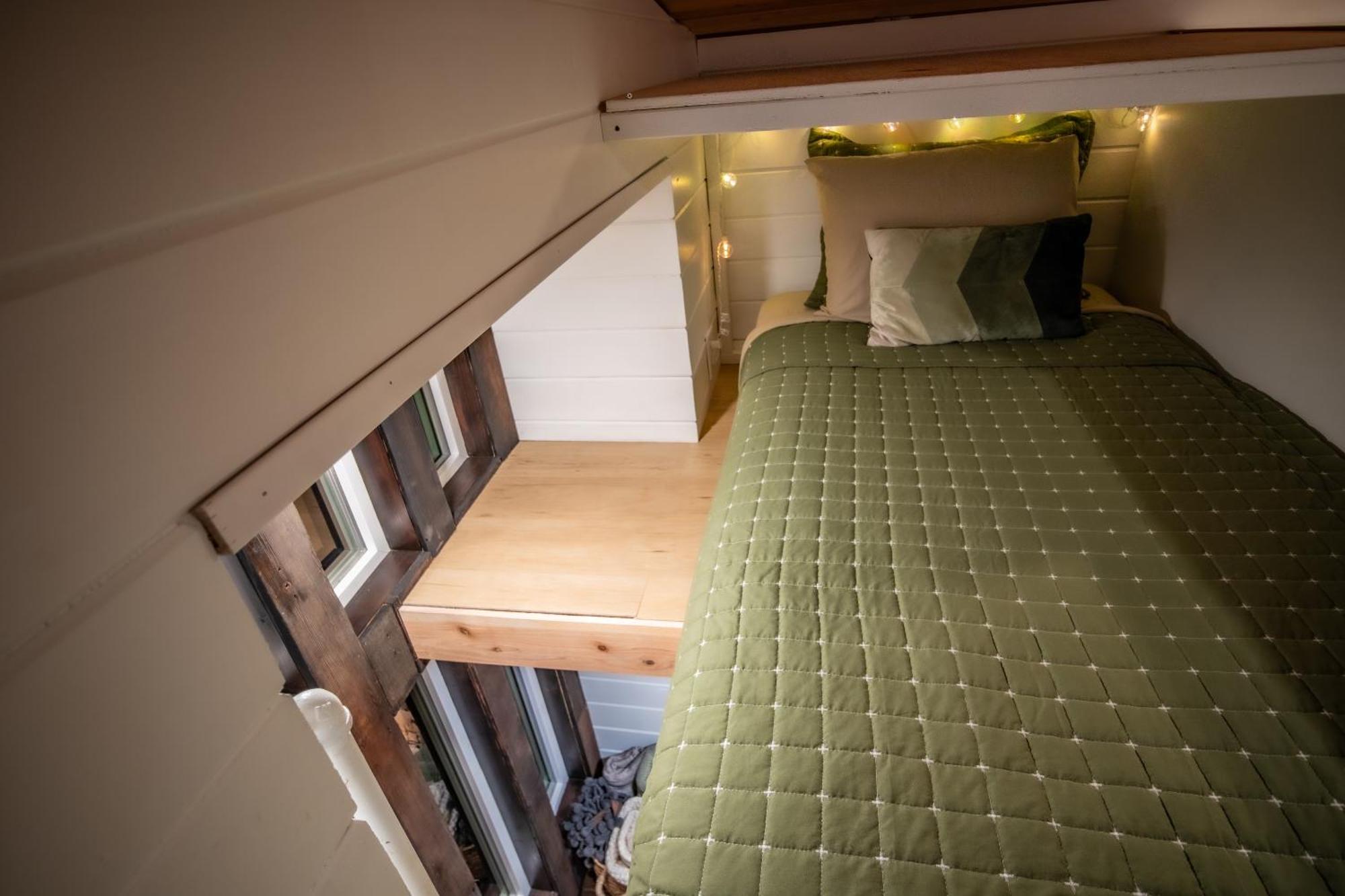 Unique Tiny Home Minutes From Downtown 埃伦斯堡 外观 照片