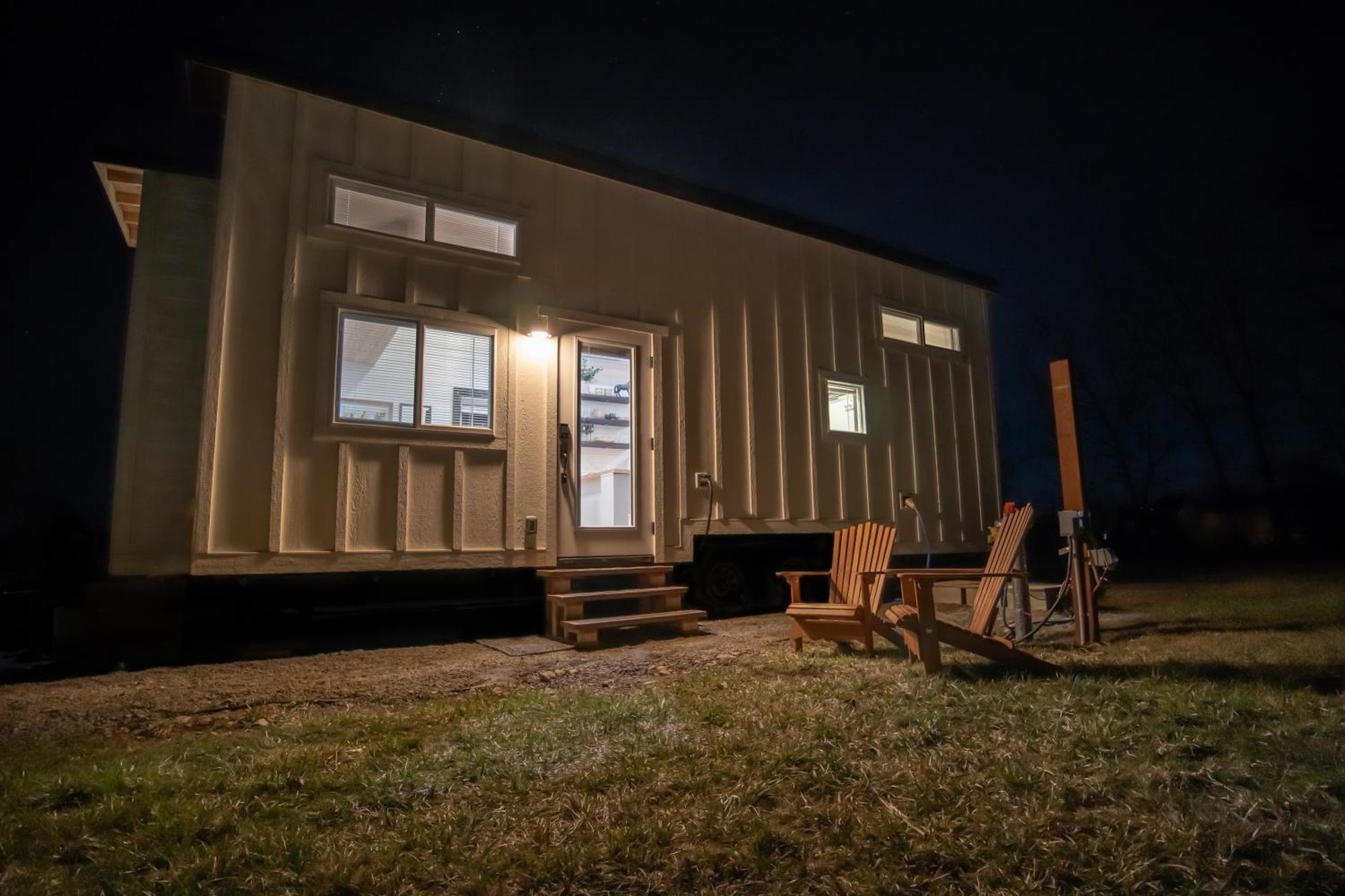 Unique Tiny Home Minutes From Downtown 埃伦斯堡 外观 照片